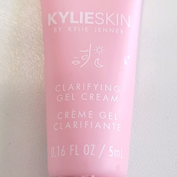 ⚪ $3 ADD ON ⚪ KYLIE SKIN CLARIFYING GEL CREAM - Picture 3 of 5